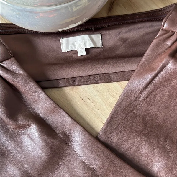 Meshski Brown Faux Leather Tie Front Strapless Bandeau Top Size Medium - Image 3