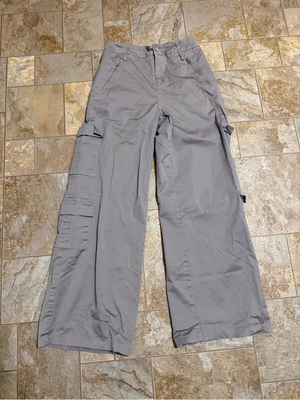 Edikted | Gray Lilac wide leg cargo pants size medium. - Image 8