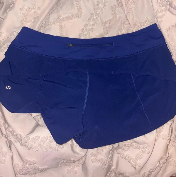 Lululemon Blue Shorts Hotty Hot - Image 2