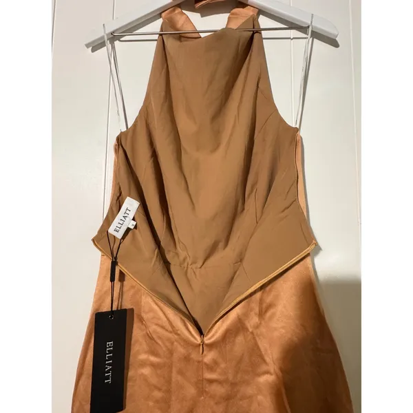 Elliatt Camo Champagne Satin Mockneck Draped Dress Tulip Hem New with Flaw - Image 12