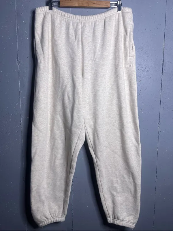 SKIMS Jogger in Oatmeal Heather in size XL - Image 2