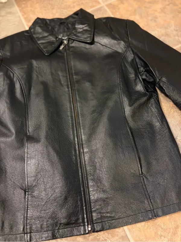 Triage women’s 2X Black leather jacket quilted padded lining nylon polyester - Image 2