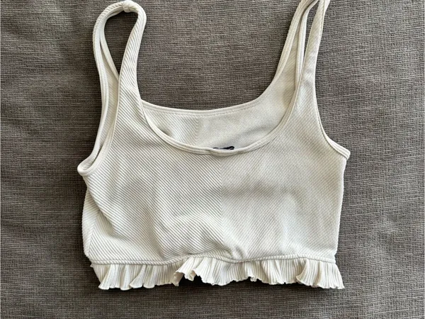 Zara Cream Ruffle Ribbed Crop Tank - Image 4