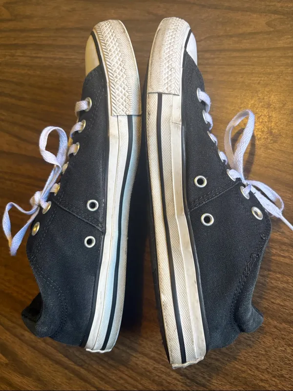 Converse 10.5 Chuck Taylor All Star Madison Canvas Low Top Sneakers - Image 4