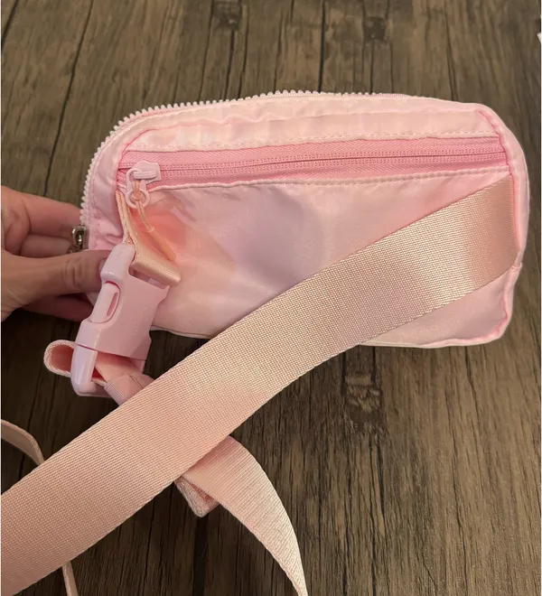 Lululemon Belt Bag - Image 5