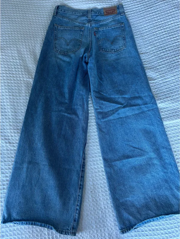 Levi’s Wide-Leg 94 Baggy Jeans - Image 5