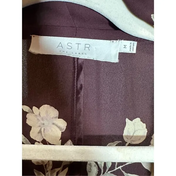 ASTR The Label Drape Front Floral Blazer Sz M‎ - Image 3