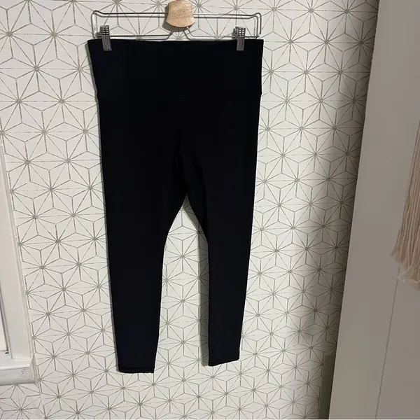 Athleta Elation Rib Tight Black - Image 2
