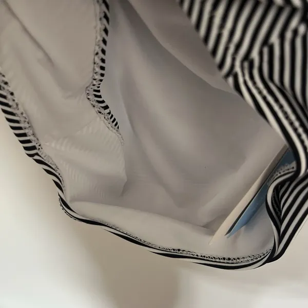 Cupshe Peach and Black White Striped Halter One Piece Swimsuit Large NWT - Image 10