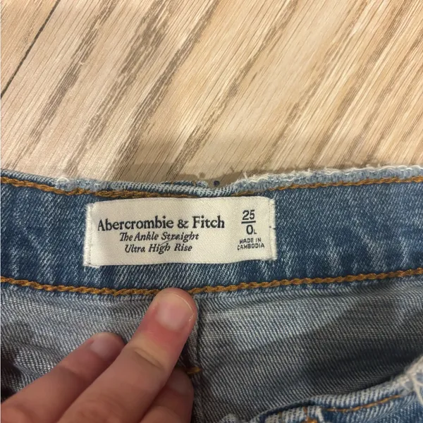 Abercrombie & Fitch Ankle Straight Jeans High Rise Jeans - Image 2