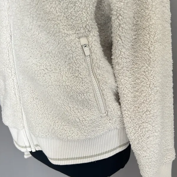 Athleta Tugga Jacket Womens M Sherpa Teddy Fleece Full Zip Cozy Ivory‎ Medium - Image 8