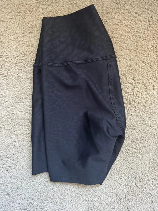 Alo Biker Shorts Black Yoga High-Waisted XS - Image 3