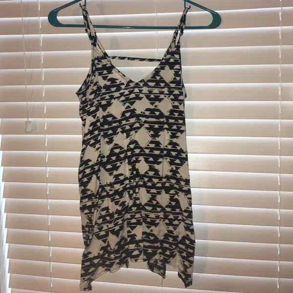 Black and white tank - Image 2