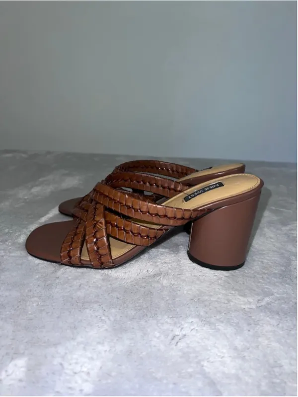 Women's Nine West Brown Woven Block Heel Sandals 8.5 - Image 2