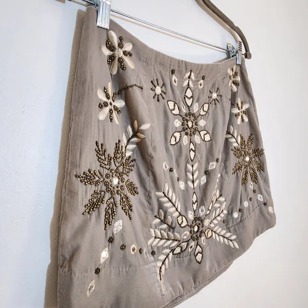 Free People Gray Velvet Embellished Snowflake Mini Skirt Size 8 - Image 4