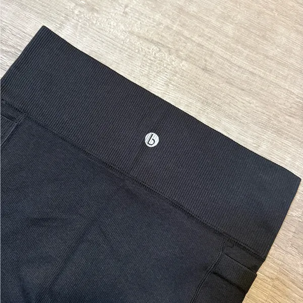 •COTTON ON BODY• SEAMLESS SHORTS - Image 6