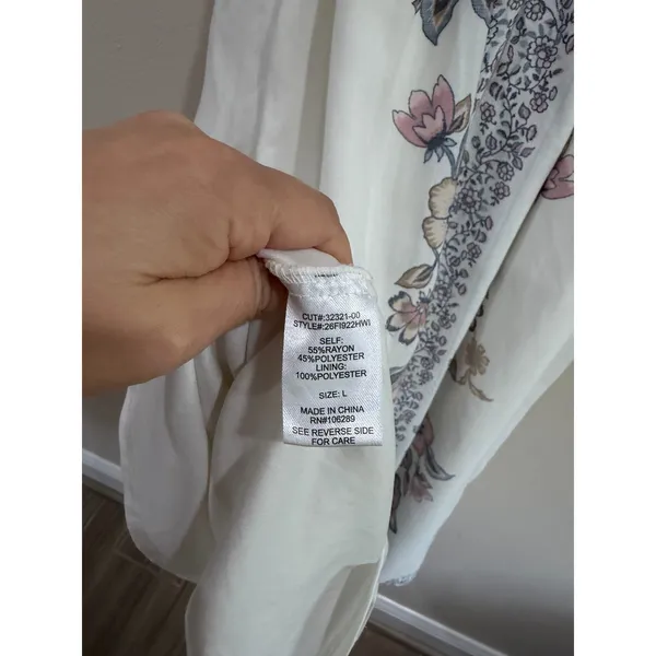 Trixxi Los Angeles Floral Smocked Midi Dress White Pink Blue Large - Image 4