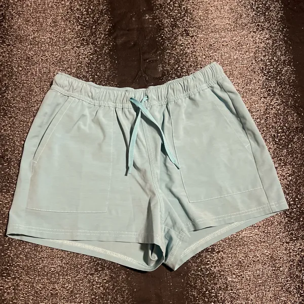 Womens S Huk Waypoint Performance Fishing Shorts- Green/blue - Image 3