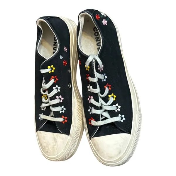 Converse Athletic‎ Shoes with Embroidered Flowers - Image 4