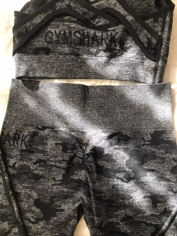 Gymshark Black Camo Seamless Leggings And Sports Bra - Image 5