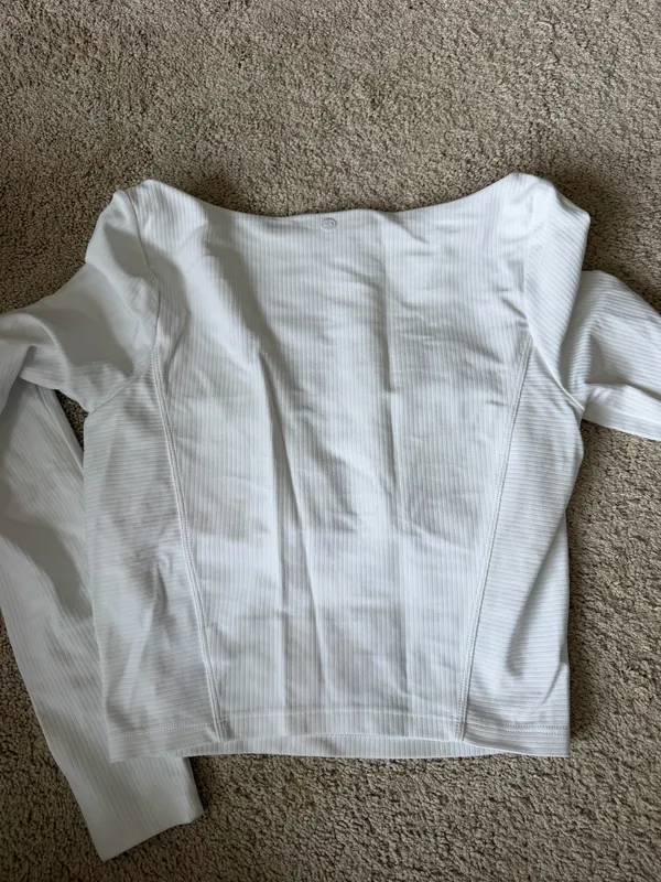 Calia by Carrie Underwood Long Sleeve Top - Image 3