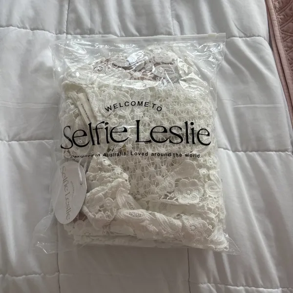 White Lace Dress (Selfie Leslie) - Image 5