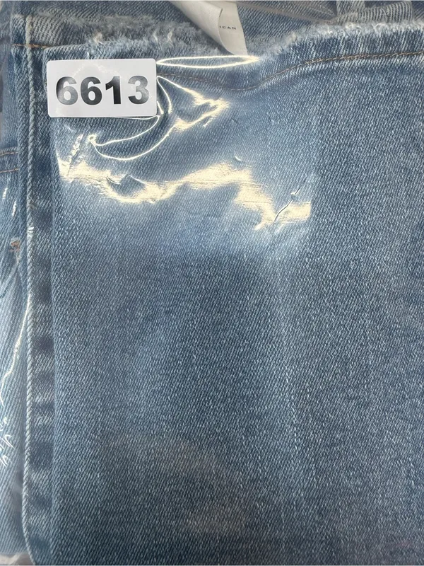 Good American good classic distressed‎ jeans size 29 nwt - Image 8