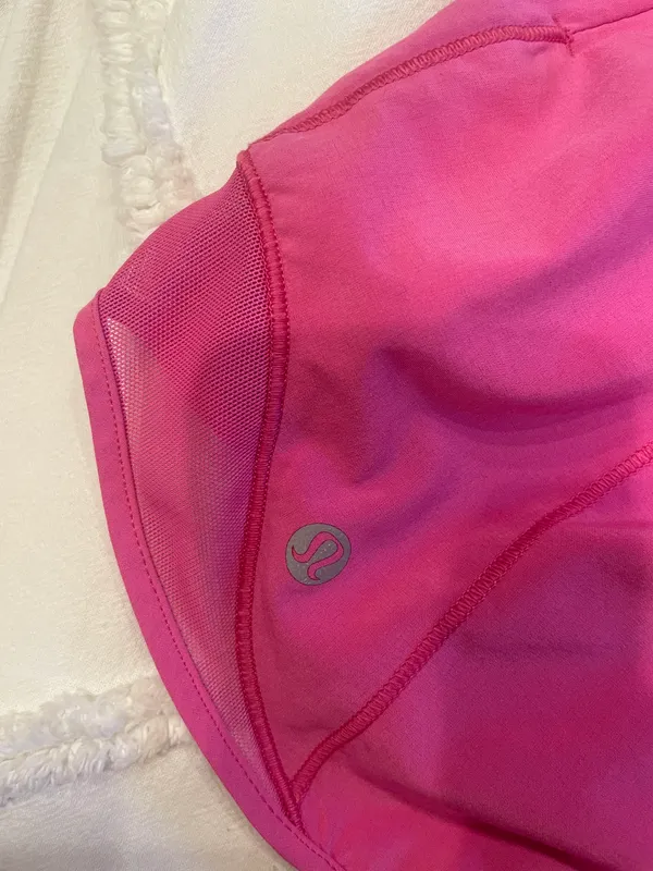 Hotty Hot Shorts 4” Sonic Pink - Image 4