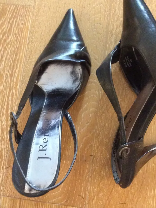 J. Renee Heel with a twist front slingback Euro size 40 fair condition - Image 11