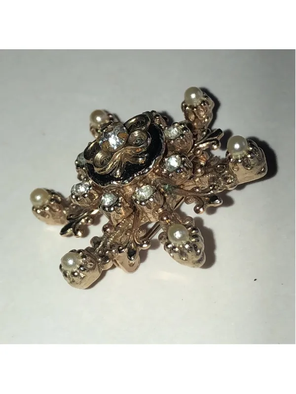 Vintage Gold Tone Snowflake Faux Pearl Brooch - Image 4