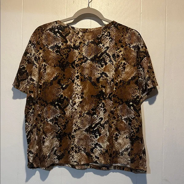 Zara animal‎ print top size L - Image 5