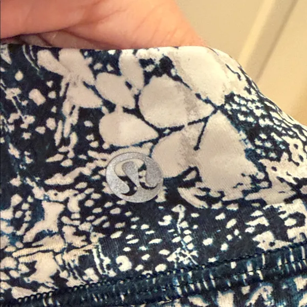 lululemon athletica energy wild wind Patterned Sports‎ Bra 10 - Image 5