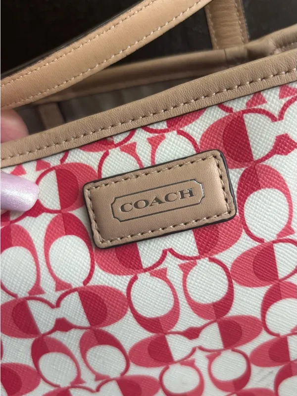 Authentic coach 1941 C monogram signature coated leather trim leather tote - Image 3