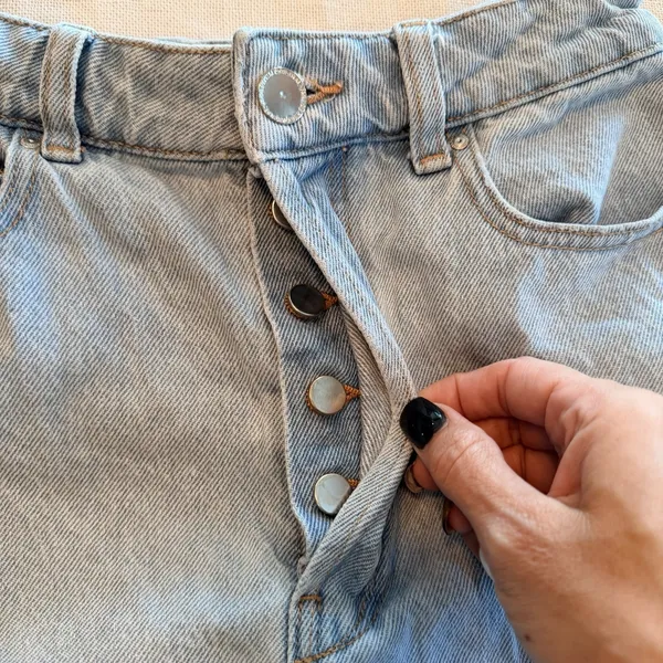 ZARA Womens Size 4 High Rise Denim Shorts Light Wash Button Fly Frayed Hem - Image 3