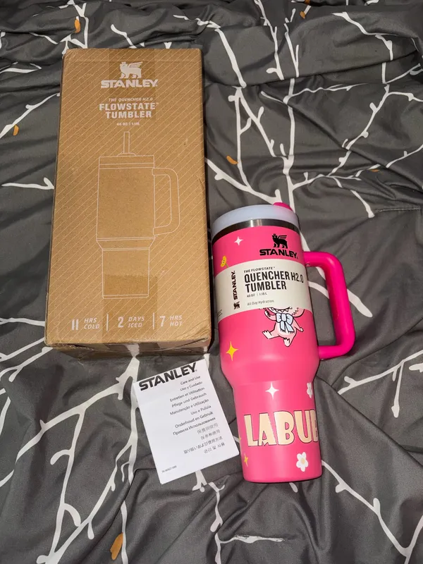 Stanley x Pop Mart Labubu limited-edition 40 oz Quencher H2.0 FlowState Tumbler - Image 2