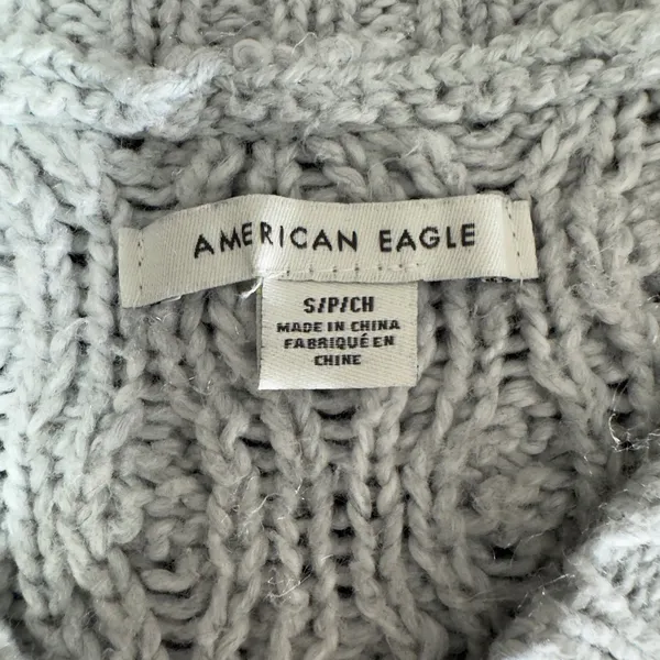 3276 | American Eagle Cable Knit Cropped V-Neck Sweater Gray Womens Small - Image 5