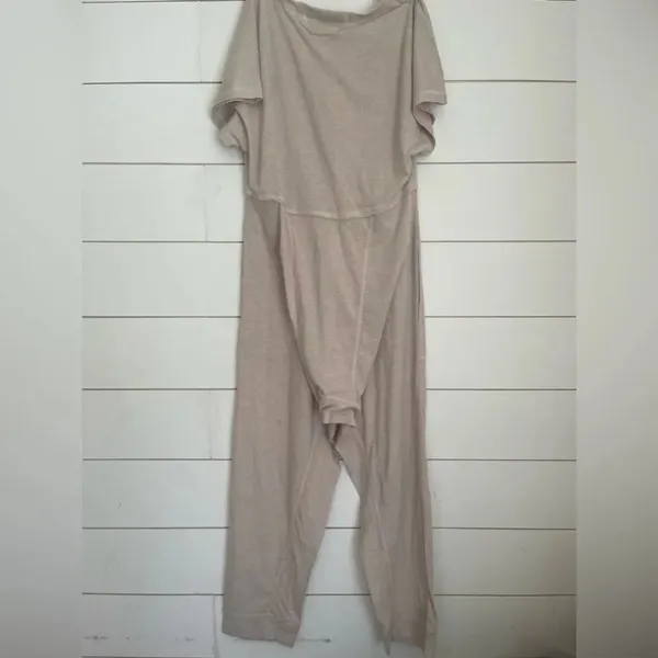 Nwot Free People Pillow Talk Henley Romper - Image 7