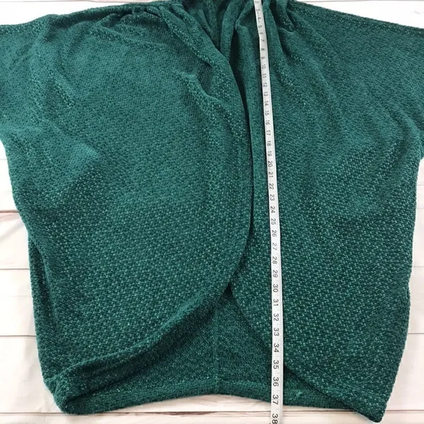 Flawless Green Chenille Pocketed Oversized Cardigan - Image 11