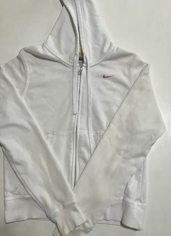 Nike vintage  sweatshirt - Image 2