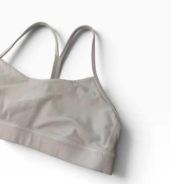 Lululemon Flow Y white sports bra Athleisure Racerback Yoga Size 6 - Image 3