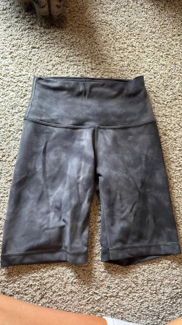 Lululemon Wunder Under biker shorts 8in - Image 2