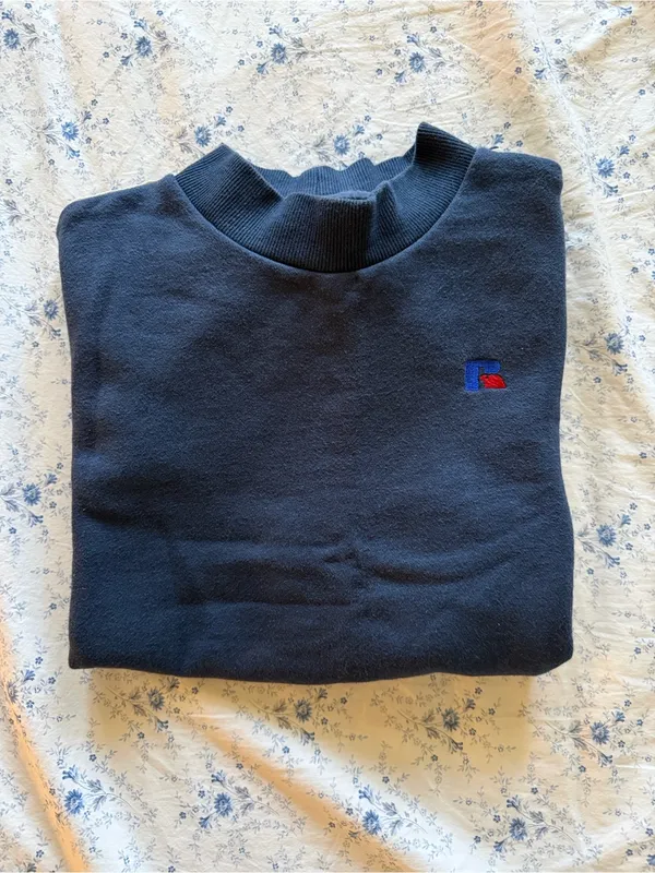 Russell Athletic Navy Blue Crewneck Sweatshirt with White Sleeve Tape - Image 6