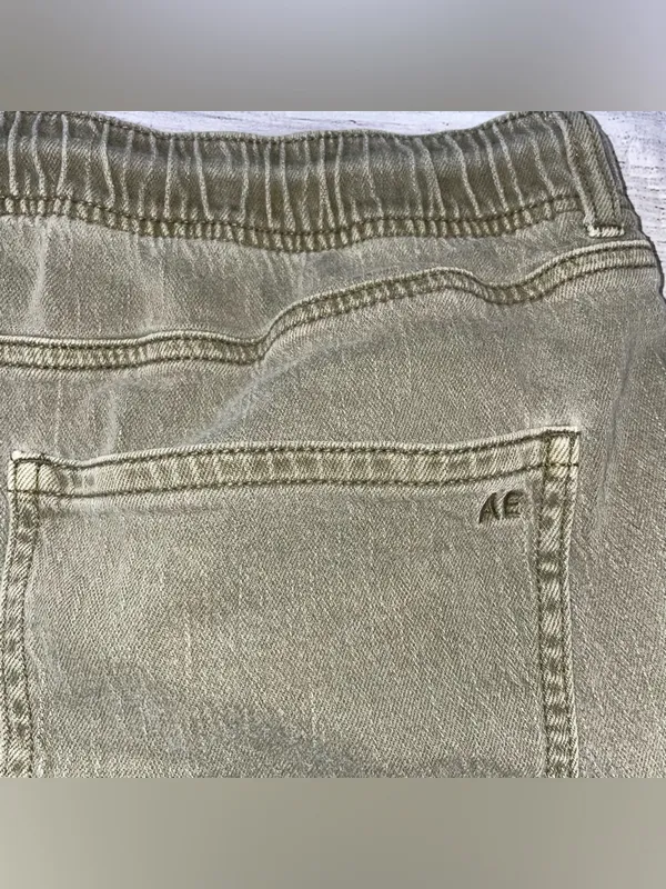 American Eagle Outfitters Olive Drawstring High-Rise Casual Shorts - Image 5