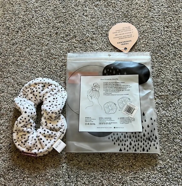 /kit•sch/ cleanse Towel Scrunchie - Image 2