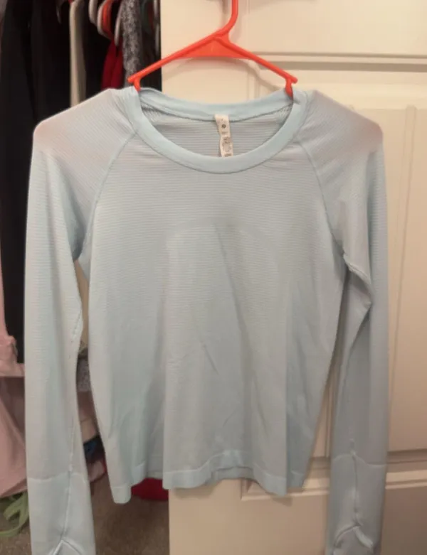 Lululemon Swiftly Tech Short Sleeve - Image 2