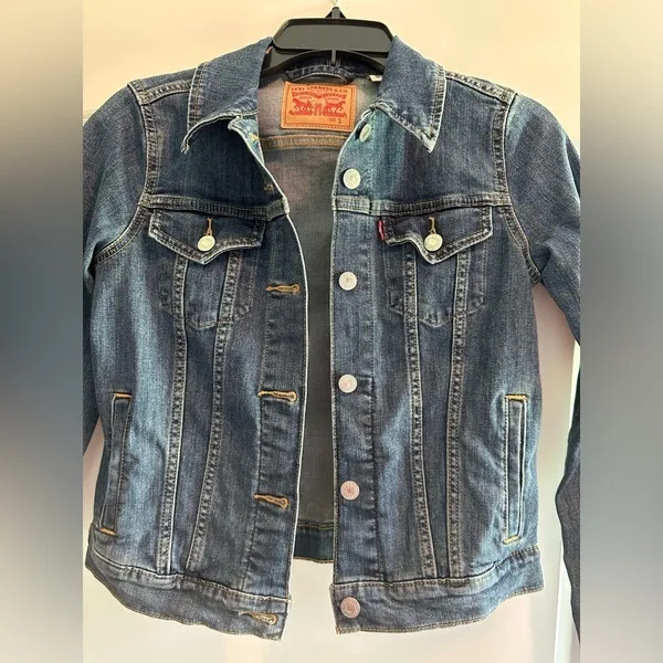 Levis Jean Jacket Women Small Blue Denim Classic 100%‎ Cotton Pockets - Image 2