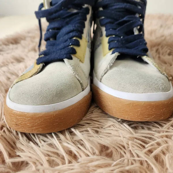 Nike Women's High-Top Sneakers - Blue and Yellow Size 6.5 - Image 13
