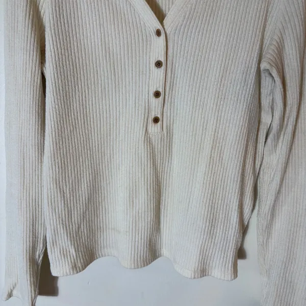 Madewell Brushed Long-Sleeve Henley Size Medium - Image 5
