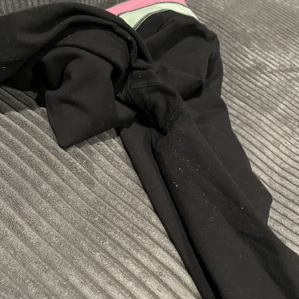 Lululemon Athletica Black Yoga Leggings Womens Size 6 Full Length Reversible - Image 3