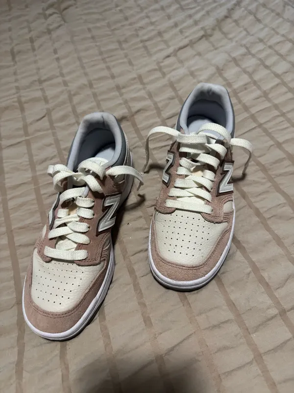 New Balance Sneakers Women’s - Image 2